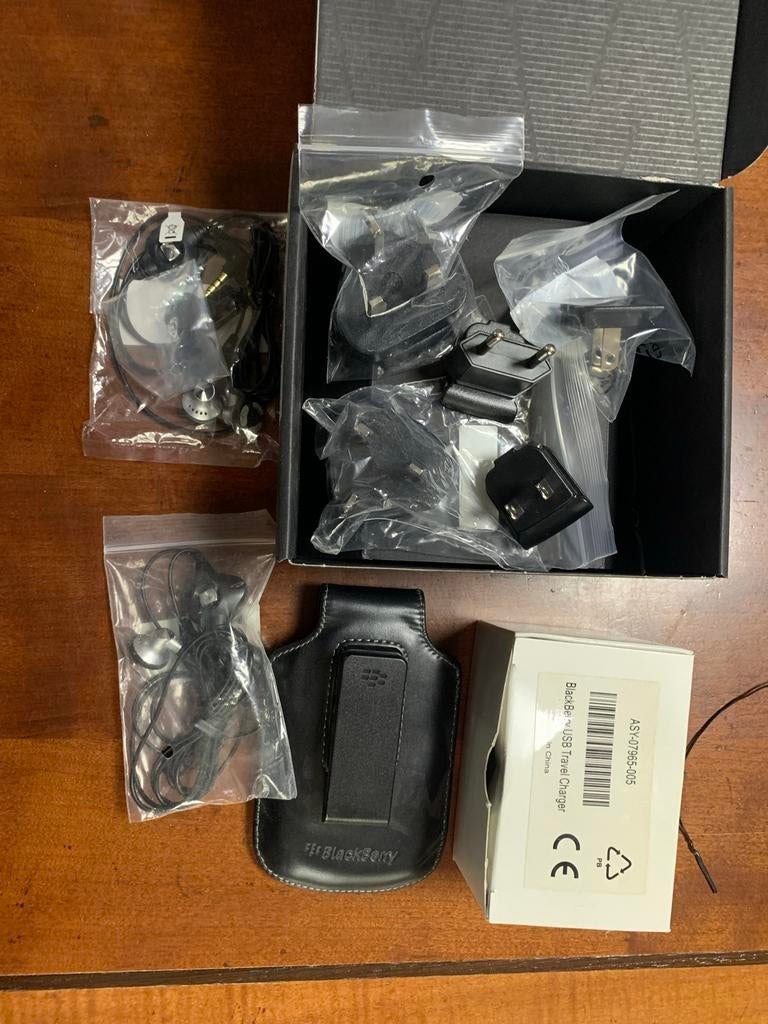 Complete BlackBerry accessoires set - Reiskit & reserve, Telecommunicatie, Mobiele telefoons | Blackberry, Ophalen of Verzenden