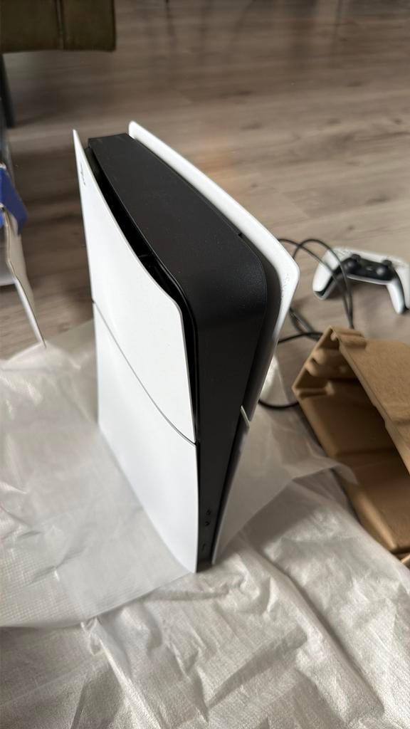 Basically Brand new PlayStation 5 digital edition 825gb, Ophalen, Zo goed als nieuw, Playstation 5 Digital