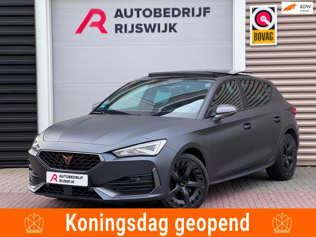 Cupra Leon Sportstourer 1.4 e-Hybrid VZ Pano/Camera/Memory, Auto's, Cupra, 12 maanden, 77 km/l, Gebruikt, Euro 6
