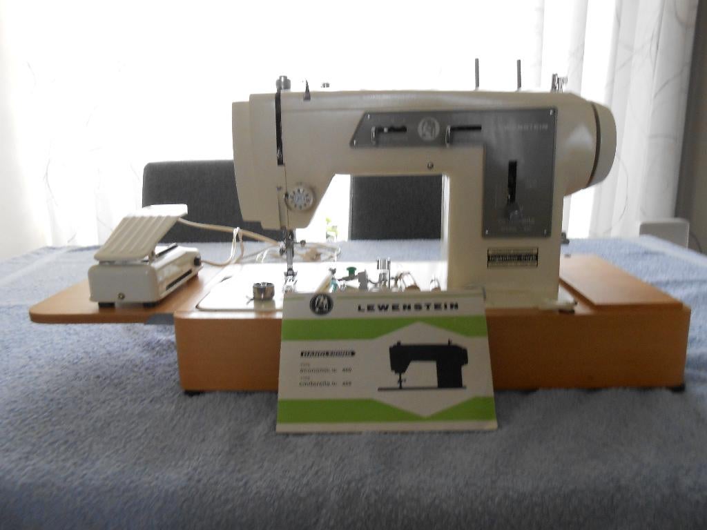 Naaimachine Lewenstein., Ophalen, Gebruikt, Naaimachine, Lewenstein