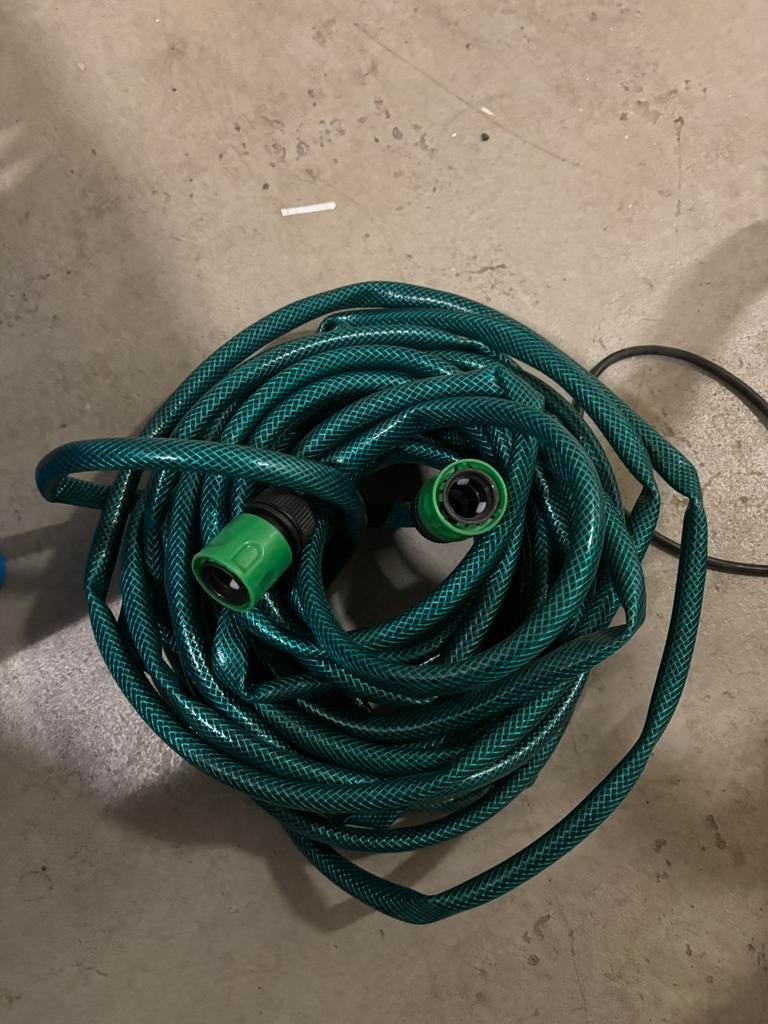 Tuinslang gratis, Ophalen, Zo goed als nieuw, Tuinslang