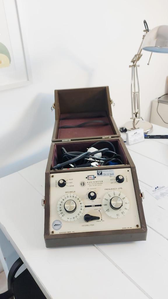 Eckstein Brothers 390MB Audiometer, Verzamelen, Elektronische Apparatuur, Overige typen, Ophalen