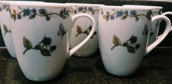 5 Nieuwe Mokjes met Bramen - Theo, Nieuw, Ophalen of Verzenden, Overige stijlen, Kop(pen) en/of Schotel(s)