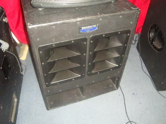 Gebruikt: Mackie complete actieve PA set, 2X TOP + 2X SUB, Audio, Tv en Foto, Luidsprekers, 120 watt of meer, Front, Rear of Stereo speakers