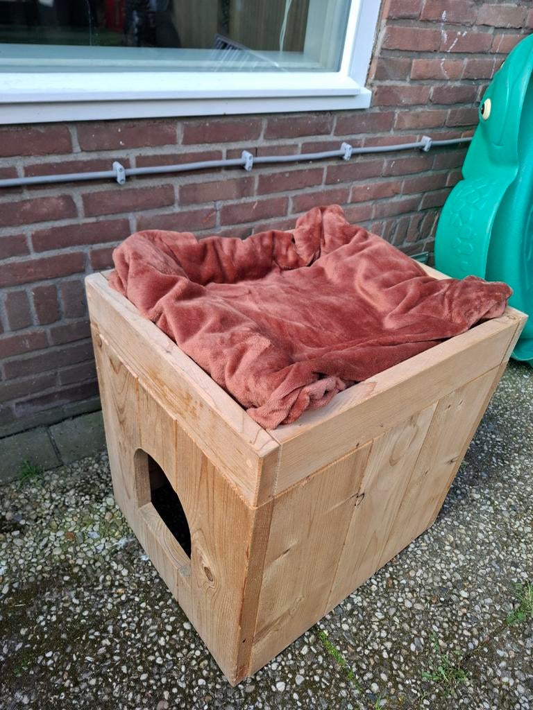 Kattenombouw, Ophalen of Verzenden, Minder dan 65 cm