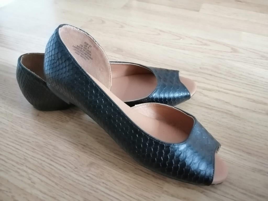 Ballerinas, H&M, Zwart, Ophalen of Verzenden, Sneakers of Gympen