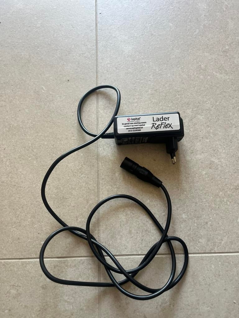 Oplader, Ophalen of Verzenden, Zo goed als nieuw