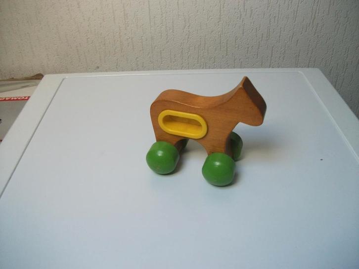 Houten paard op wielen, Kinderen en Baby's, Speelgoed | Houten speelgoed, Gebruikt, Ophalen of Verzenden