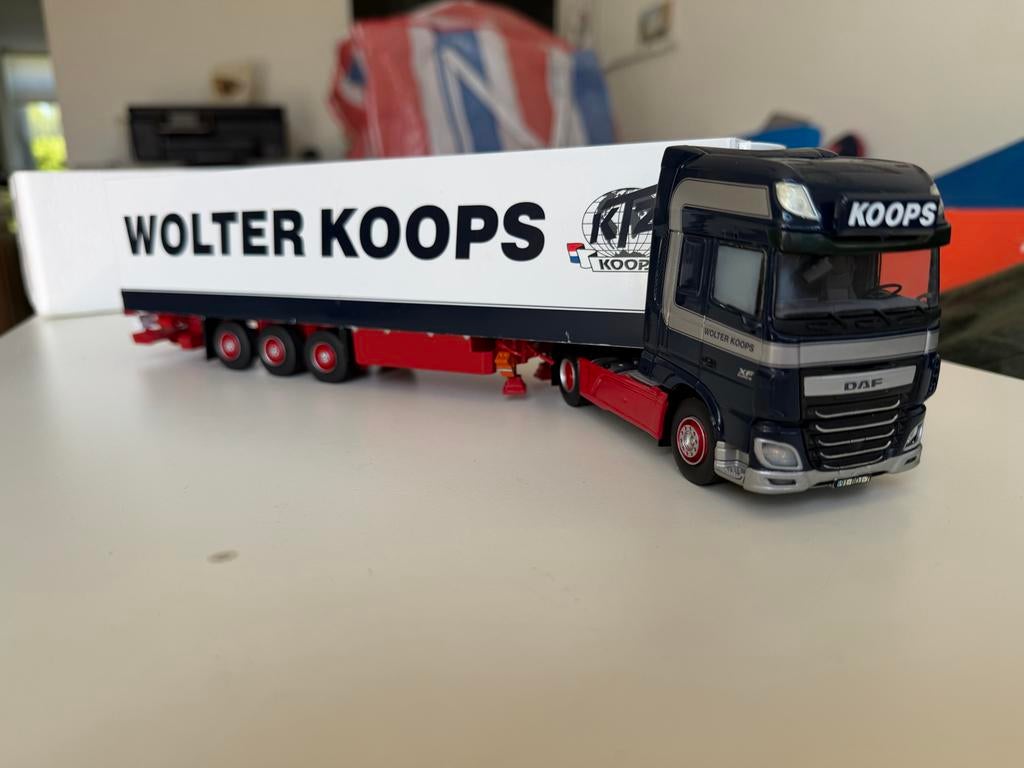 DAF XF Wolter Koops vrachtwagen model, Hobby en Vrije tijd, Modelbouw | Auto's en Voertuigen, Overige merken, 1:50 of kleiner