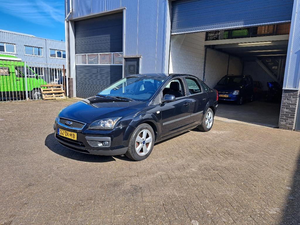 Ford Focus 1.6 74KW 4D 2008 Zwart, 1596 cc, Zwart, 4 cilinders, 100 pk