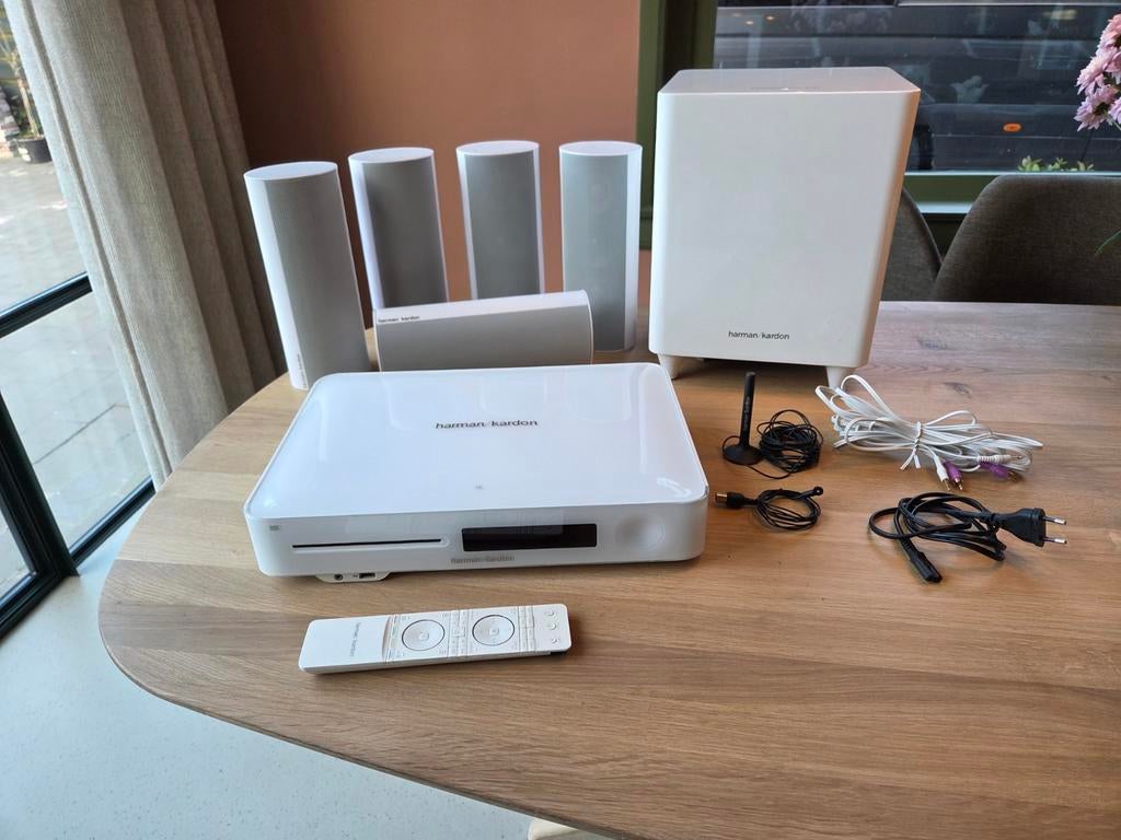Harman Kardon BDS 700 5.1 Home Cinema Set – met wandbeugels, Audio, Tv en Foto, Home Cinema-sets, Overige merken, Blu-ray-speler