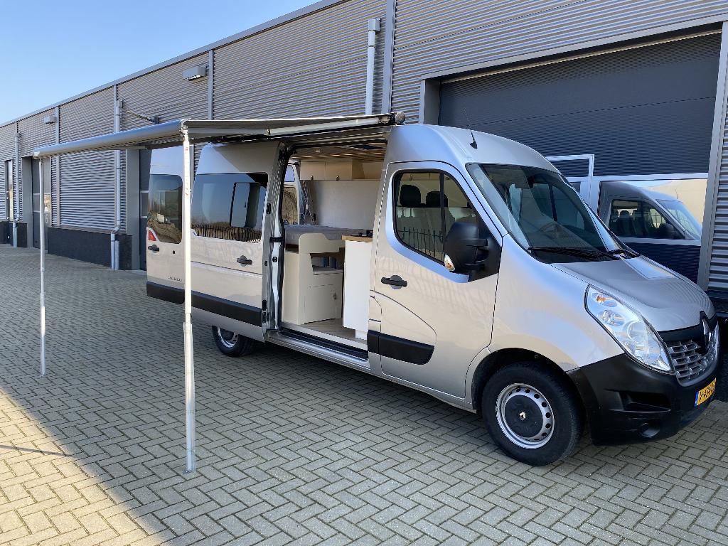 Renault Master 2.3 dCi buscamper L2H2 2018 - Ombouw 2026, Caravans en Kamperen, Campers, Overige merken, Chemisch toilet, Buscamper of Camperbus