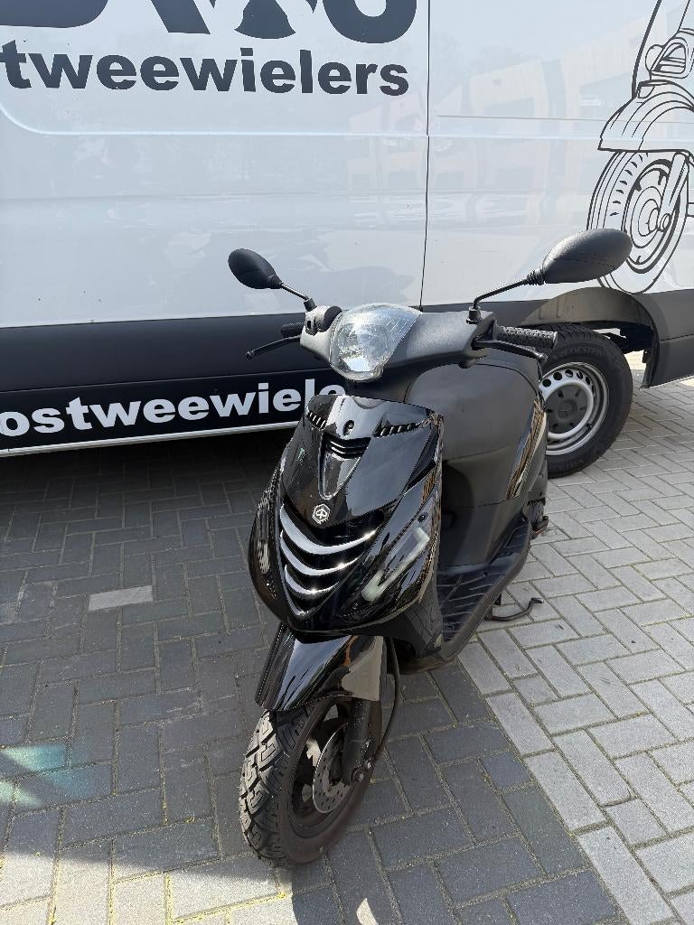 Piaggio zip 2017 BROM 4t2v 16706km glans zwart