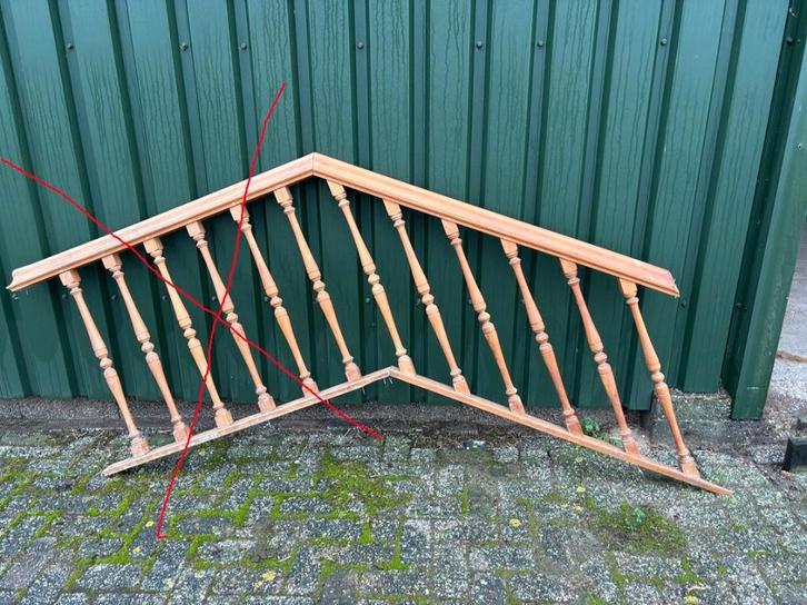 hardhouten trapspijlen incl. leuning, Doe-het-zelf en Verbouw, Ladders en Trappen, Zo goed als nieuw, Trap, 4 meter of meer, Ophalen