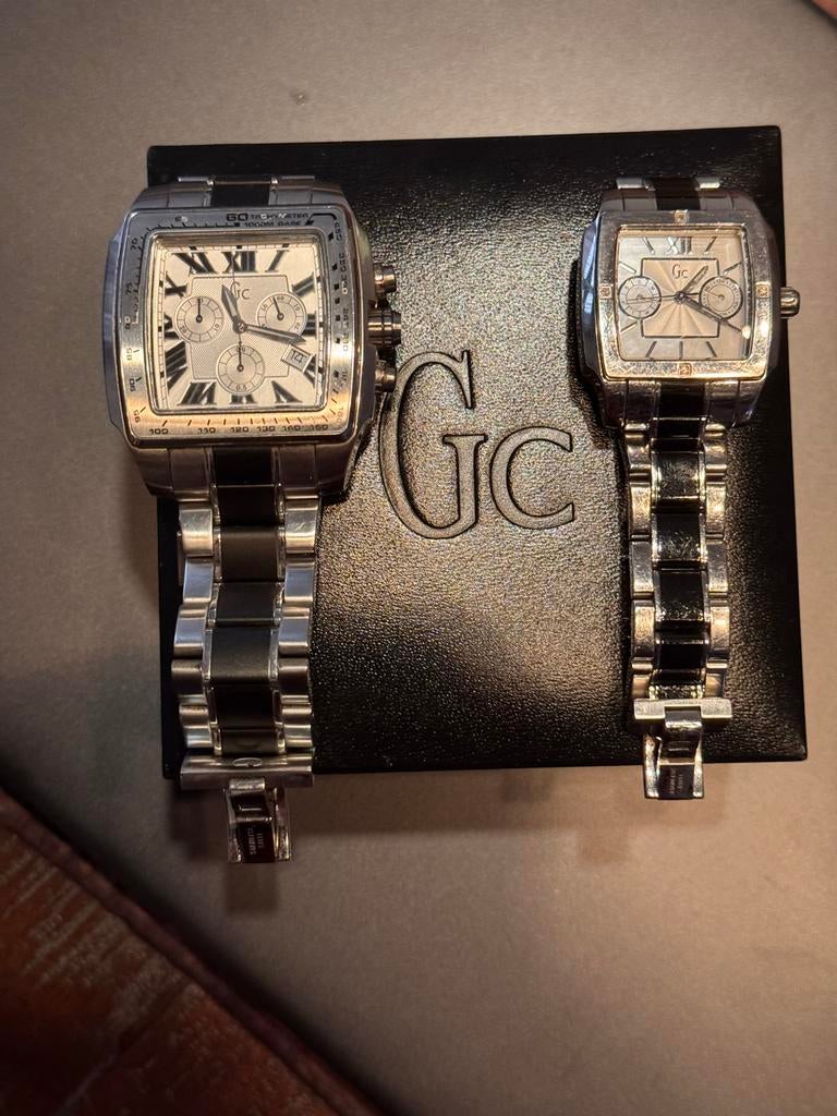 Guess horloge set dames/heren, Sieraden, Tassen en Uiterlijk, Horloges | Dames, Staal, Guess, Polshorloge, Ophalen of Verzenden