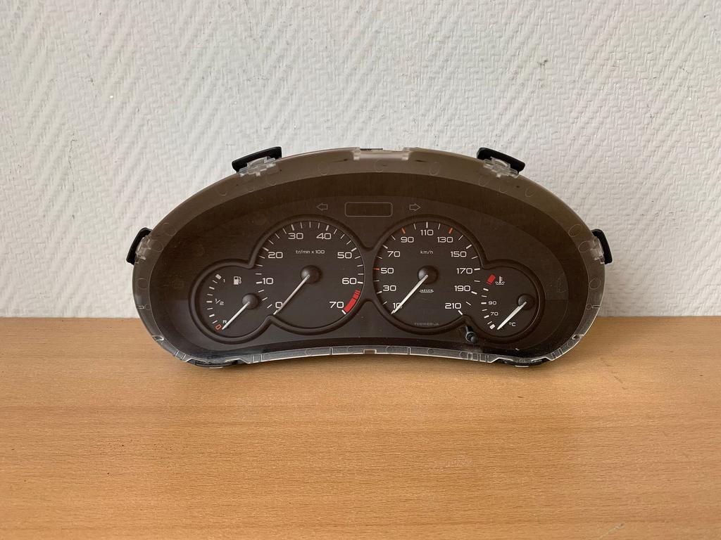 kilometerteller peugeot 206 2 stekkers 9634961180 '98 - '02, Gebruikt, -, -, Ophalen of Verzenden