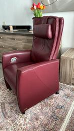 Te koop Elektrische relaxstoel prominente , leer, Ophalen, Zo goed als nieuw, Leer, 50 tot 75 cm