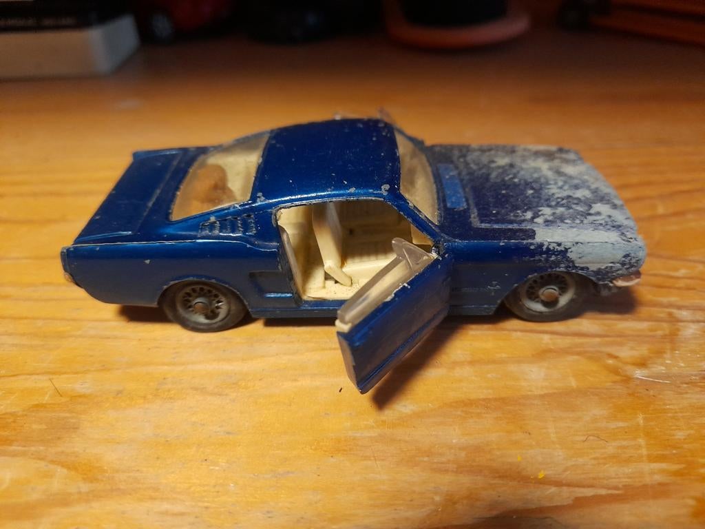 Corgi toys Ford mustang, Ophalen, Gebruikt, Auto, Corgi