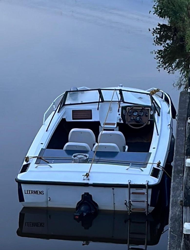 Larson All American 5000 (1978) – MerCruiser 2.5 120 pk, Watersport en Boten, Speedboten, Ophalen, Gebruikt, Binnenboordmotor