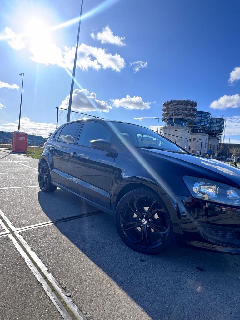 Volkswagen Polo 1.2 51KW 2010 Zwart, Auto's, Volkswagen, Voorwielaandrijving, 967 kg, 1198 cc, Zwart