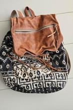 Stijlvolle rugzak met etnisch patroon en leren details, Gebruikt, 25 tot 40 cm, 30 tot 45 cm, Ophalen