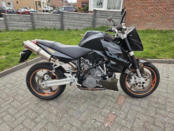 Mooie KTM Super Duke, Motoren, Motoren | KTM, Particulier, Naked bike, meer dan 35 kW, 2 cilinders, Motorrijbewijs A, Sportuitlaat