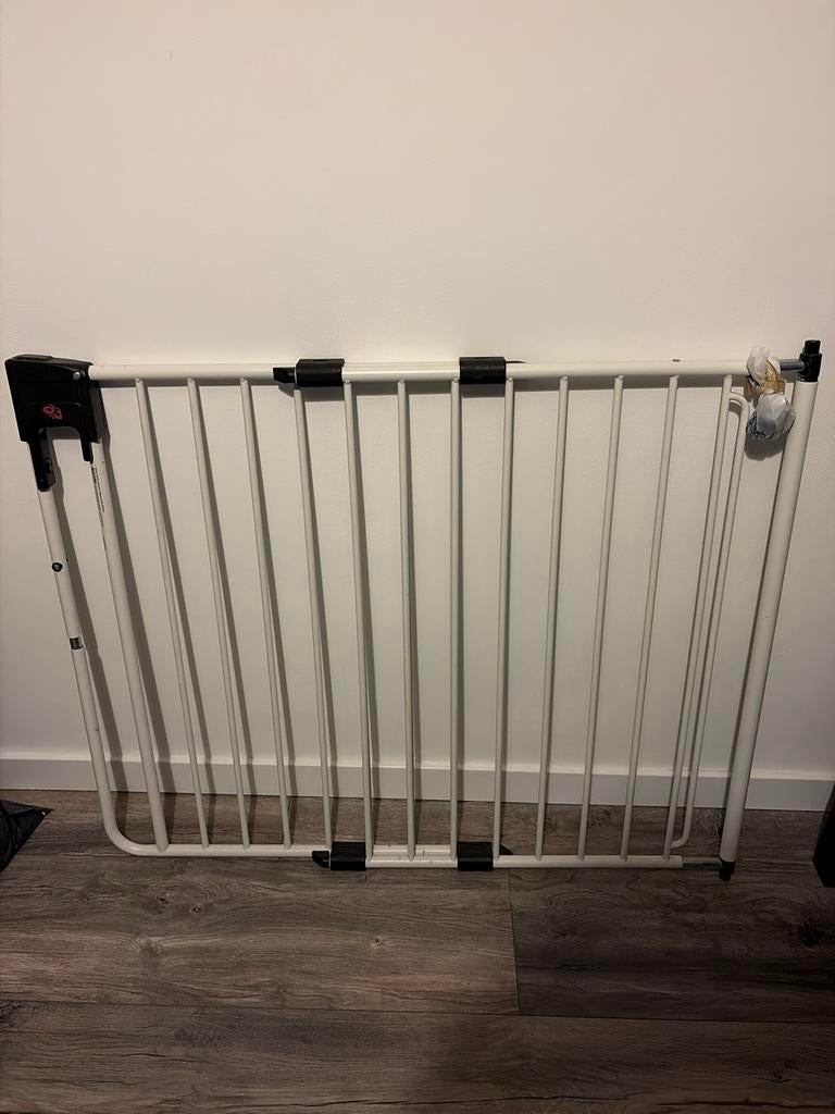 Wit metalen traphekje - Veiligheid voor kinderen, Ophalen, Gebruikt, Klemhekje, Metaal of IJzer