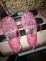 Waterschoenen maat 29, Ophalen