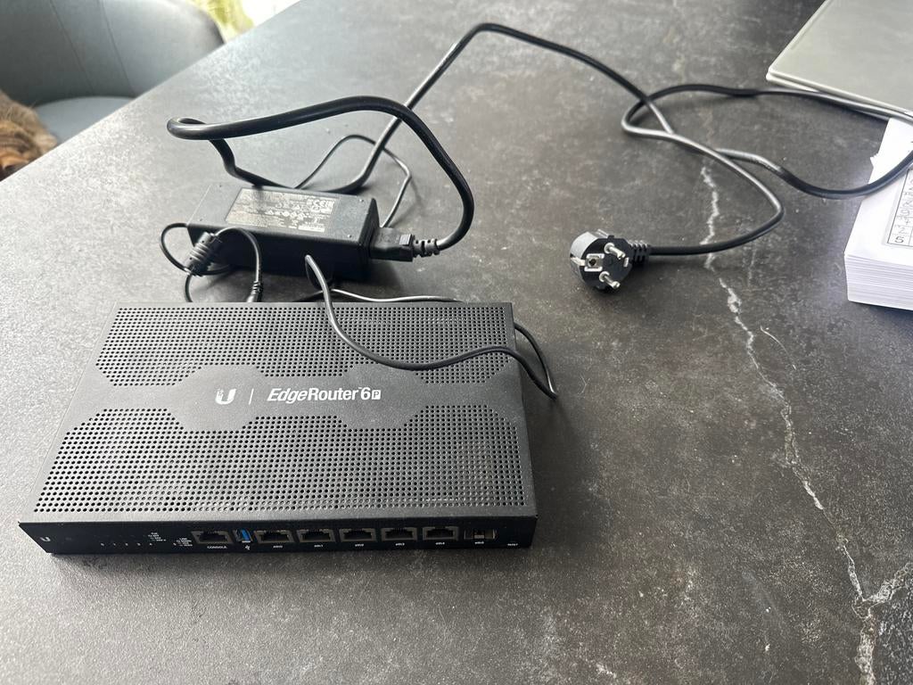 Ubiquiti EdgeRouter 6p, Computers en Software, Ophalen of Verzenden, Gebruikt, Router