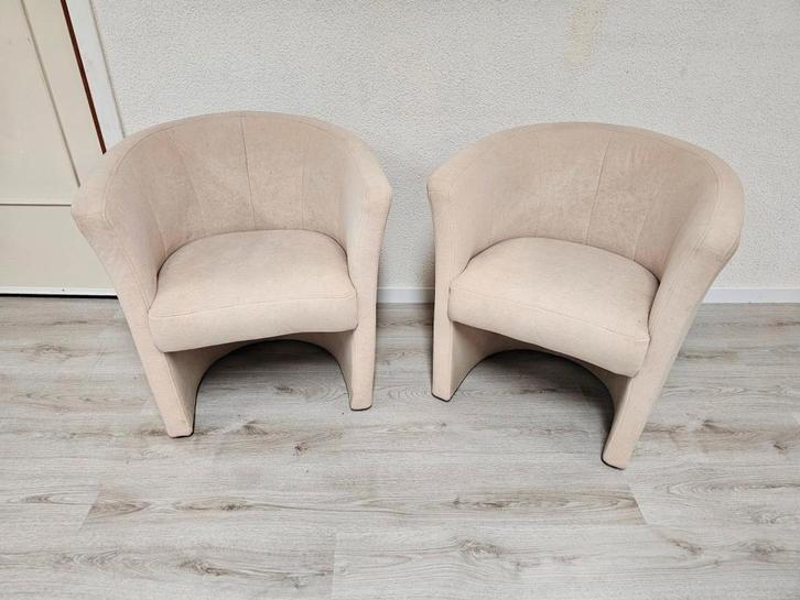 2 beige kuipstoelen voor €65,-, Huis en Inrichting, Stoelen, Gebruikt, Twee, Overige kleuren, Ophalen