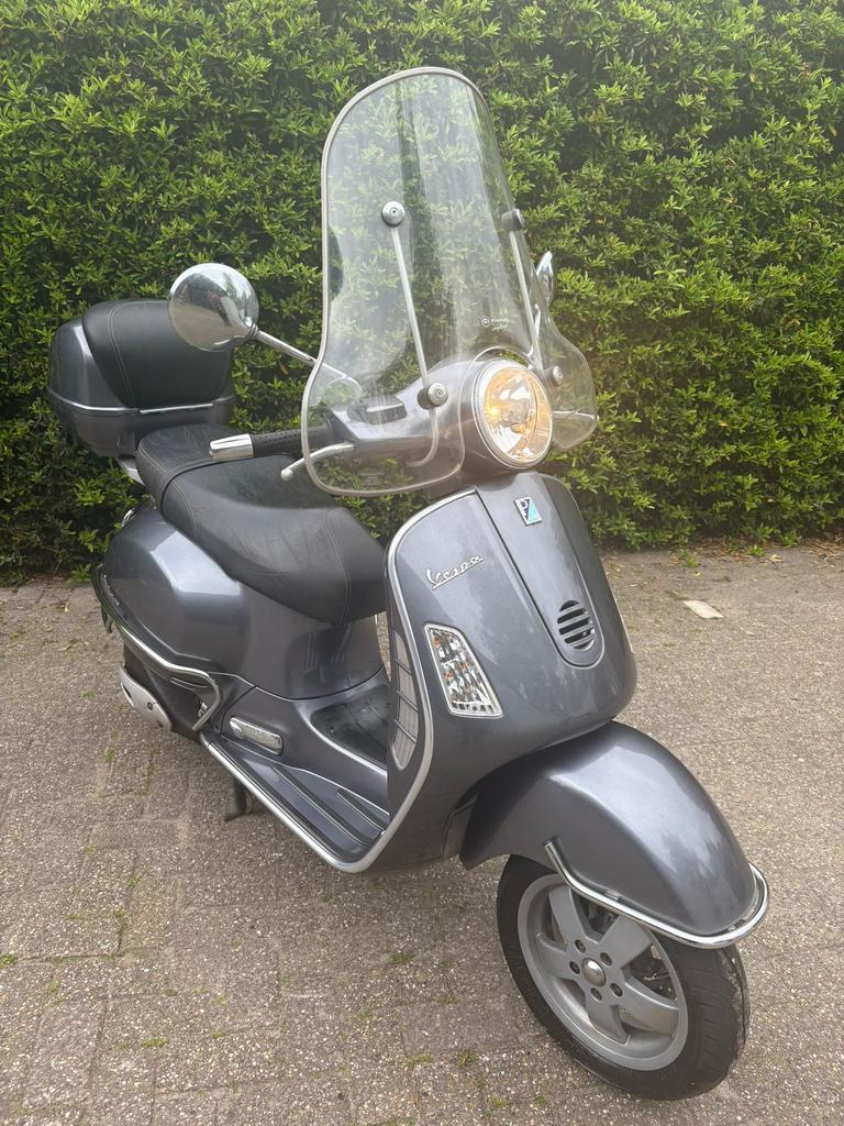 Vespa Granturismo 200 Comfort & Klasse, zeldzaam mooi!, Fietsen en Brommers, Scooters | Vespa, Ophalen