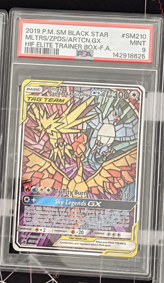 Pokémon Moltres & Zapdos & Articuno GX SM210 PSA 9, Ophalen of Verzenden, Zo goed als nieuw