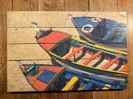 Houten muurdecoratie - drie kleurrijke vissersboten, Gebruikt, Overige typen, Ophalen of Verzenden, Minder dan 50 cm