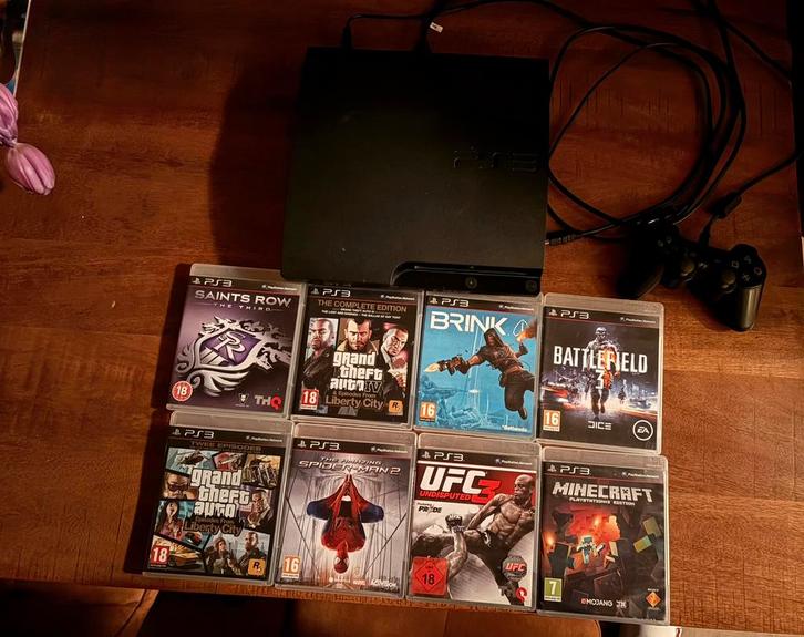 Playstation 3 met 8 spellen en controller, Spelcomputers en Games, Spelcomputers | Sony PlayStation 3, Gebruikt, Slim, Met 1 controller