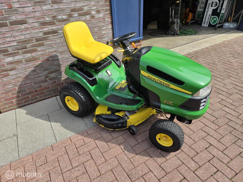Zitmaaier  john deere x110 hydro  18/5pk zijlosser mulch, Ophalen, Zo goed als nieuw, Mulchfunctie