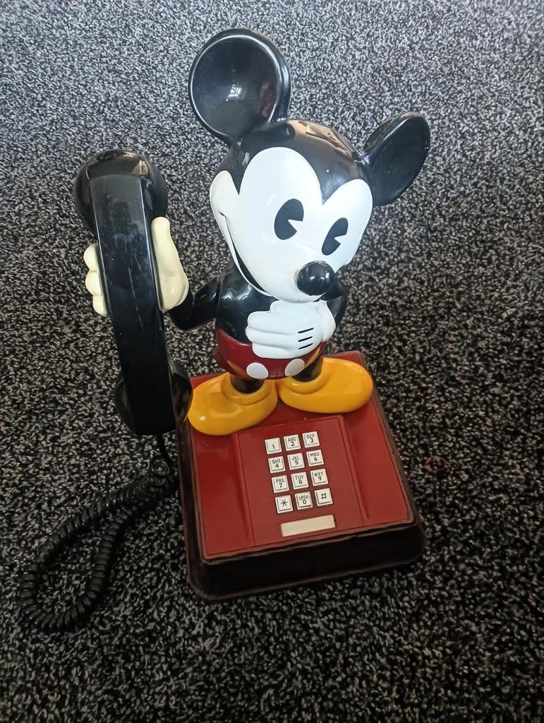 Vintage Mickey mouse telefoon 38 cm hoog

Disney, Ophalen of Verzenden, Mickey Mouse, Zo goed als nieuw, Beeldje of Figuurtje