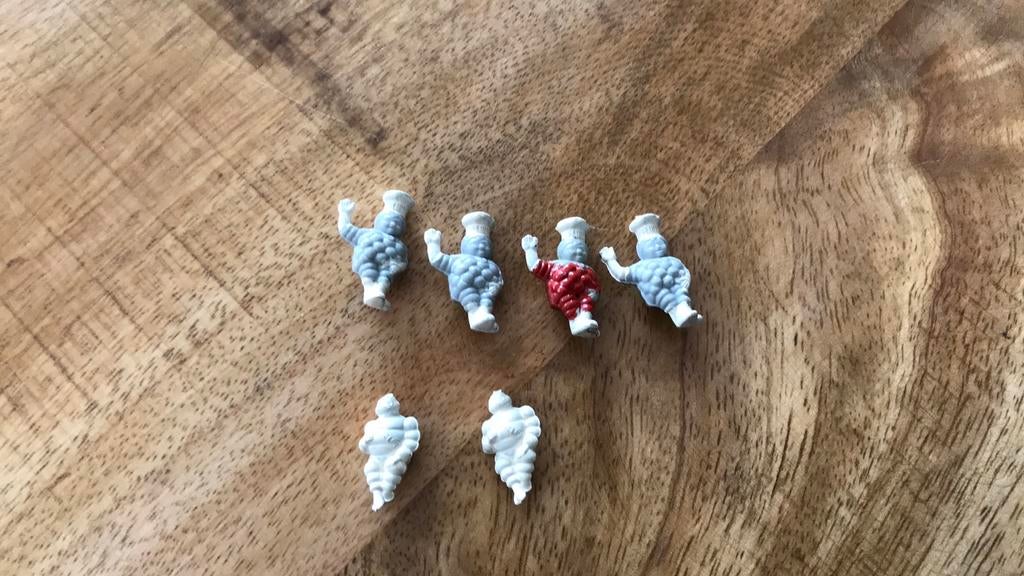 Model bouw 4 Flip van Tiel  -2 Michelin poppetjes 2cm € 1 ps, Ophalen of Verzenden, Zo goed als nieuw, Bus of Vrachtwagen, Overige merken