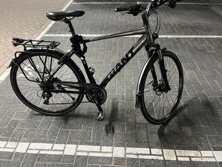 Giant Futuro RS, Fietsen en Brommers, Fietsen | Heren | Herenfietsen, Gebruikt, Giant, 57 tot 61 cm, Versnellingen, Ophalen