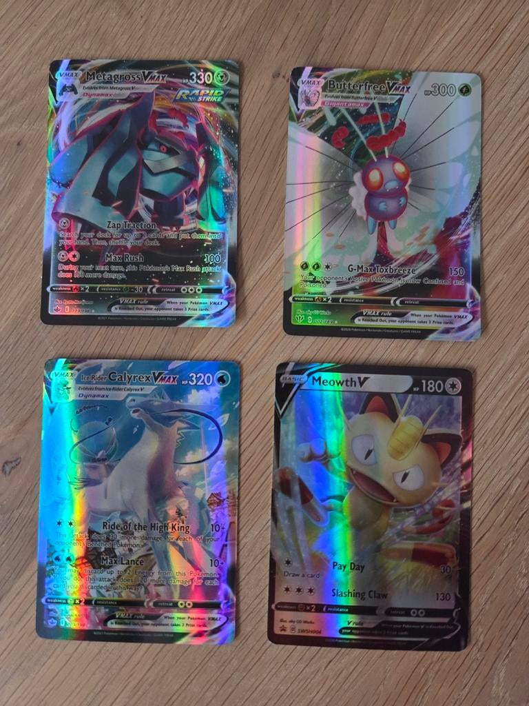 Pokémon VMAX en V kaarten - Metagross, Butterfree, Ophalen of Verzenden, Zo goed als nieuw, Meerdere kaarten, Foil