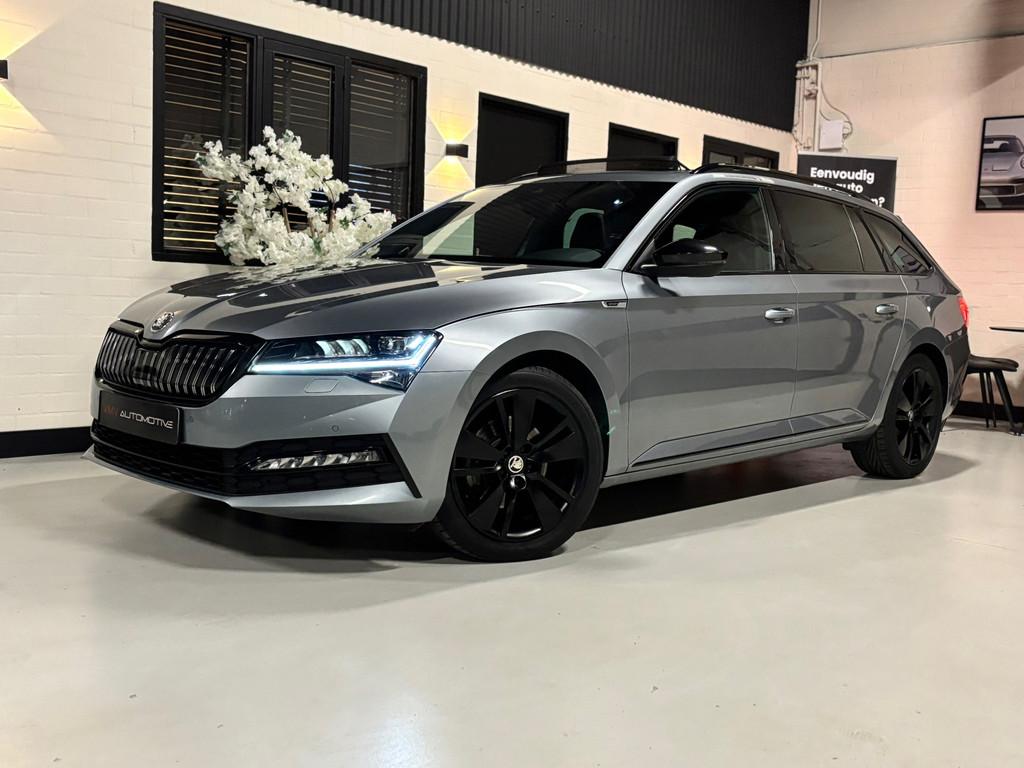 Skoda Superb Combi 1.4 TSI iV 218 PK | Sportline | Pano | Ch, Auto's, Skoda, Gebruikt, Zwart, 4 cilinders, Alcantara