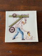 Antieke tegel met afbeelding van een arbeider, Ophalen of Verzenden