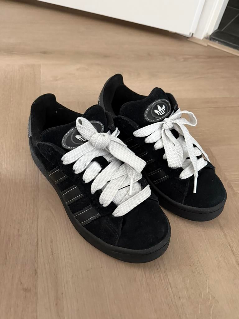 Adidas schoenen, Ophalen, Zo goed als nieuw, Zwart