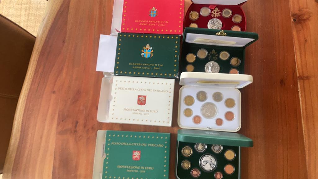 Proofsets vaticaan stad 2004-2005-2017-2018 prijs verlaagd, Verzenden, Vaticaanstad, 2 euro