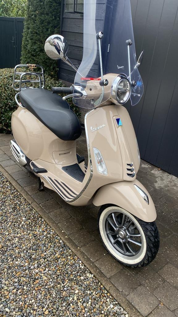 Vespa Primavera 50 custom made 4T 45km E4 sport, Fietsen en Brommers, Brommers | Vespa, Gebruikt, Overige modellen, Maximaal 45 km/u