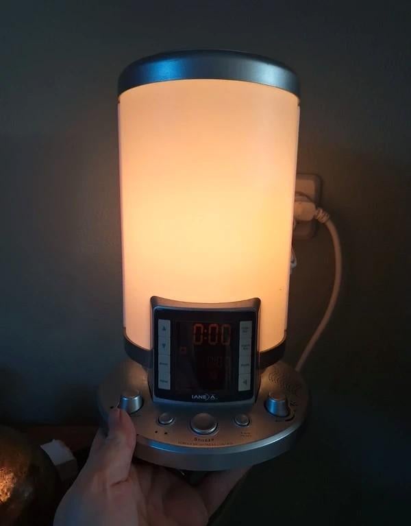Ianea wake up light wekkerlamp met radio sunrise alarm, Ophalen of Verzenden, Zo goed als nieuw, Digitaal