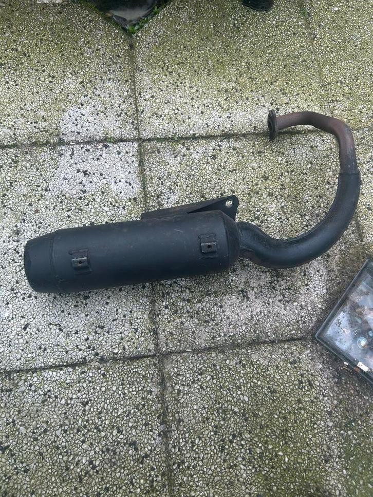 Uitlaat Peugeot Vivacity 2t, Fietsen en Brommers, Brommeronderdelen | Scooters, Gebruikt, Peugeot, Uitlaat, Ophalen of Verzenden