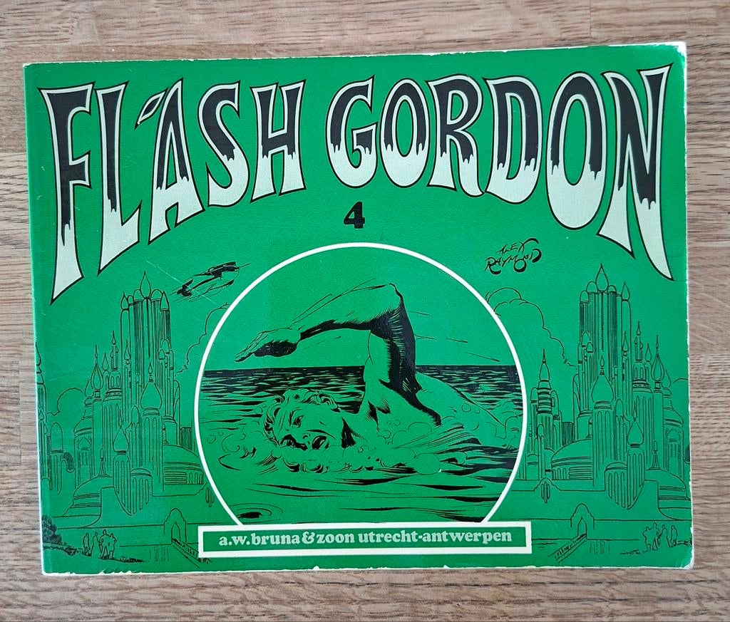 Flash Gordon stripboek nummer 4, Boeken, Eén stripboek, Ophalen of Verzenden, Gelezen