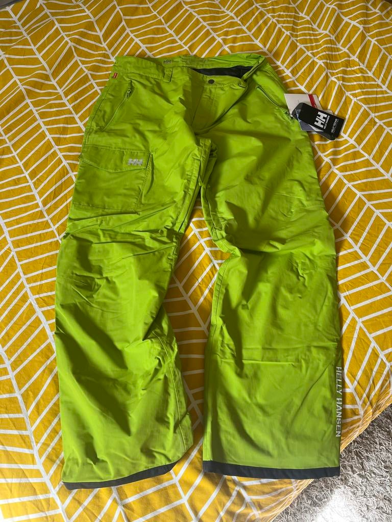 Helly Hansen Ski/Snowboard Cargo Broek - Dark Lime XL, Kleding | Heren, Wintersportkleding, Nieuw, Broek, Maat 56/58 (XL), Ophalen of Verzenden