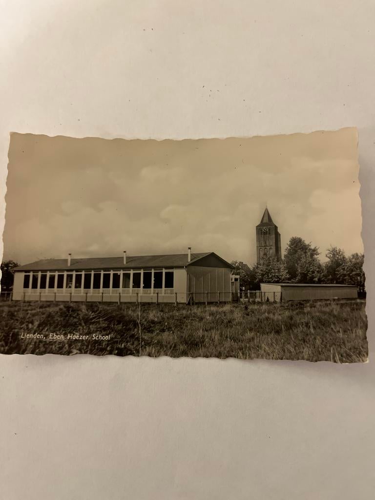 ansichtkaart Lienden, Eben Haëzer School, Verzamelen, Ansichtkaarten | Nederland, Ophalen of Verzenden, Ongelopen, Gelderland