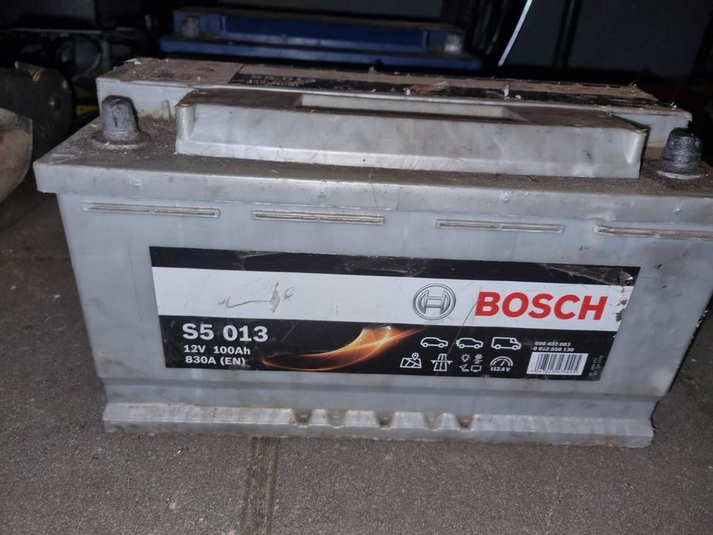 Bosch S5 013 Accu 12V 100Ah 830A (EN), Auto-onderdelen, Accu's en Toebehoren, Ophalen of Verzenden